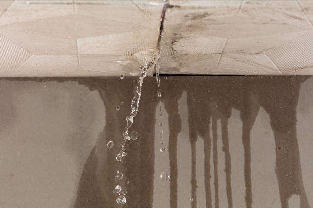 Professional Flood Damage Cleanup technician working in Belvedere Tiburon, CA